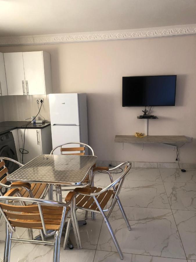 Sekaka Fully Furnished Apartments Gaborone Dış mekan fotoğraf